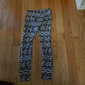 Charlotte Russe Aztec leggings (m)